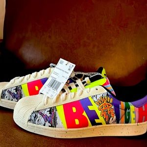 Adidas superstar pride shoe